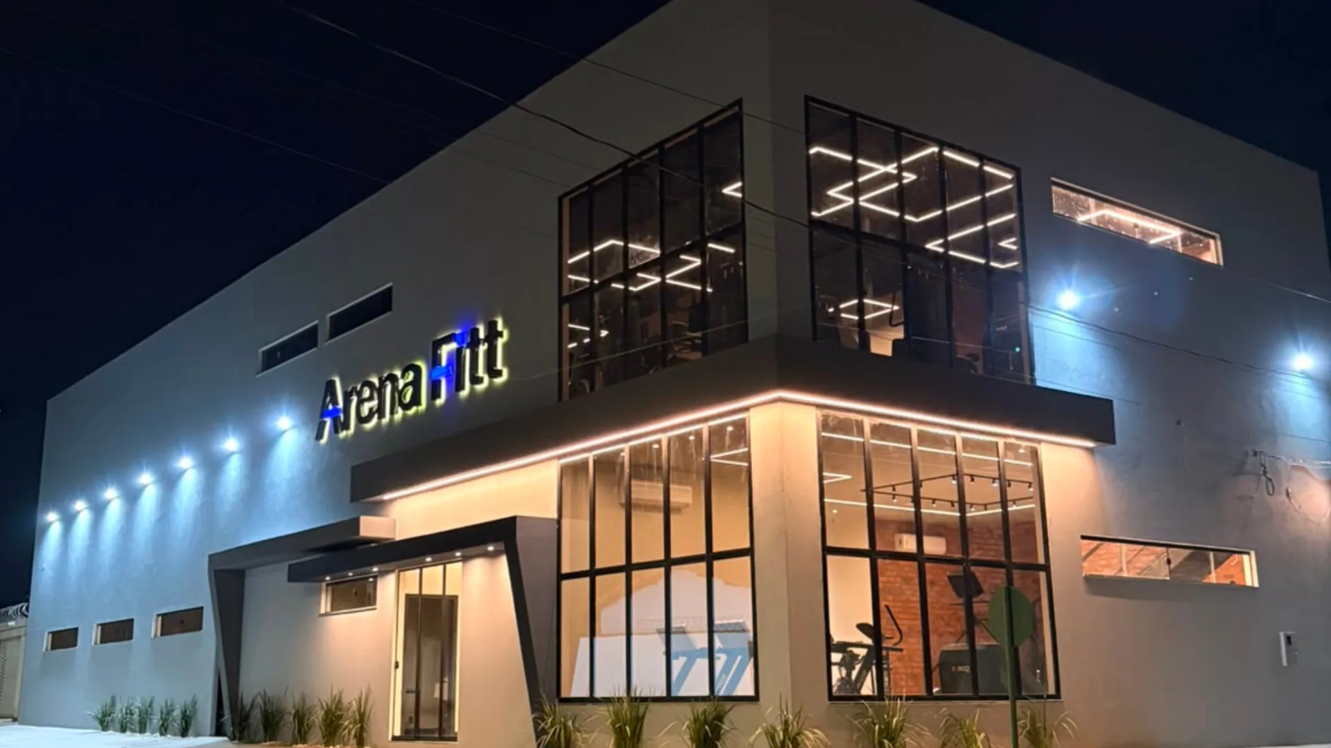 Fachada da Arena Fitt — academia em São Francisco/MG